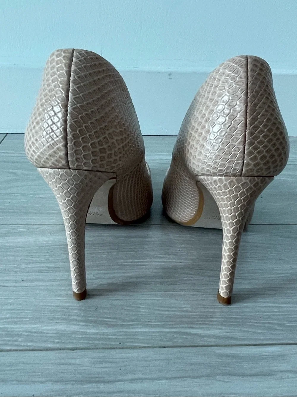 Zara Beige Snake-Embossed Pointed Toe Pumps Size 39